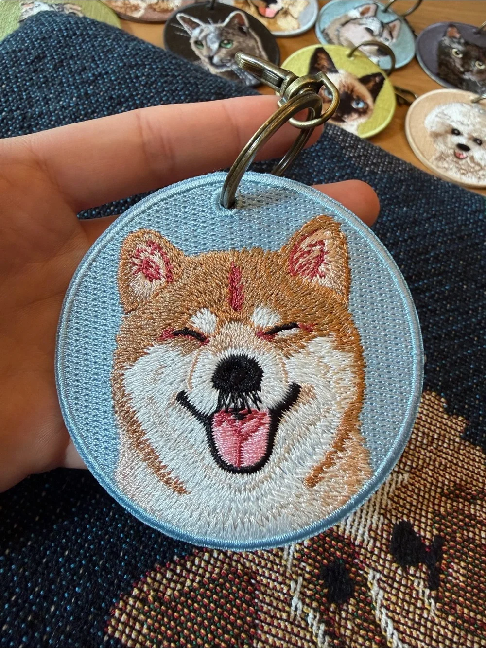 Double-Sided Embroidered Keychain – Shiba Inu Style Bag Charm